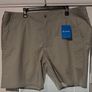 Columbia Men's  Shorts